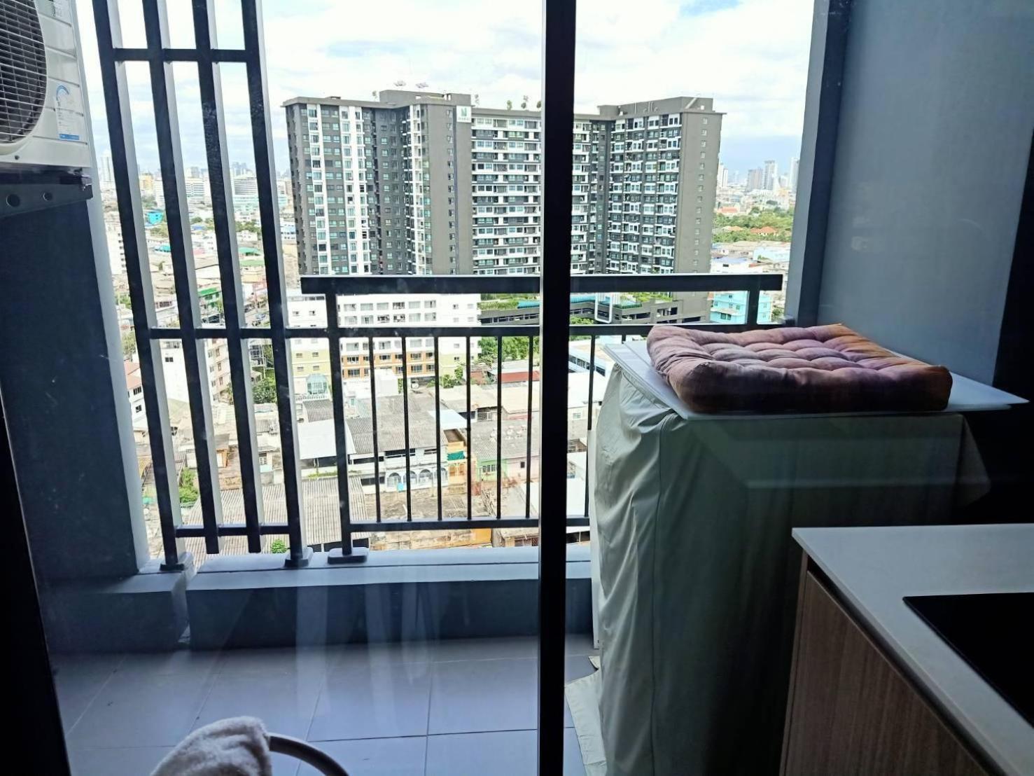 Ideo Thaphra Interchange Apartment *
